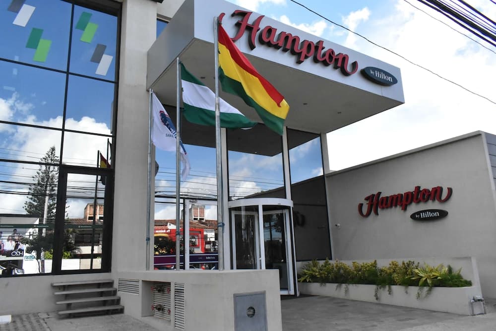 Hotel en Santa Cruz l Hampton by Hilton 5*