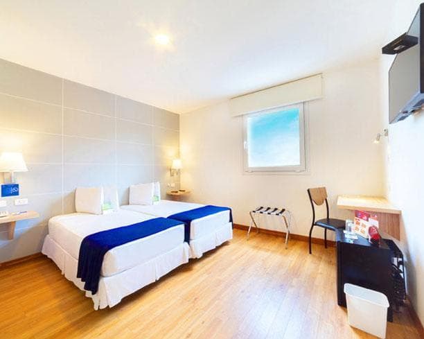 Hotel en Santa Cruz l LP Equipetrol